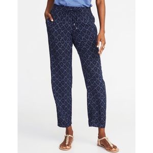 NWT Mid-Rise Soft Pants